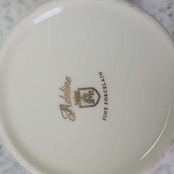 Vintage Adeline tea mug, fine porcelain  Italian floral design - Picture 5 of 7